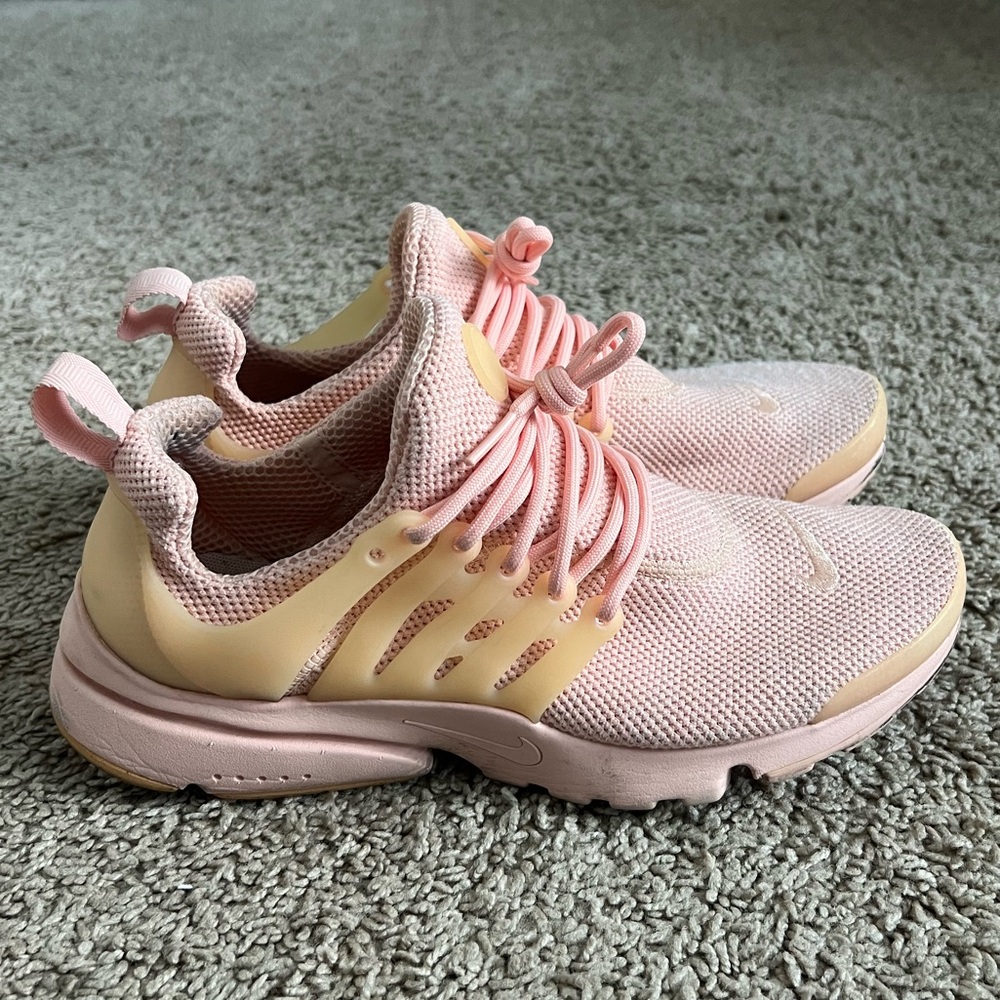 NIKE Air Presto
